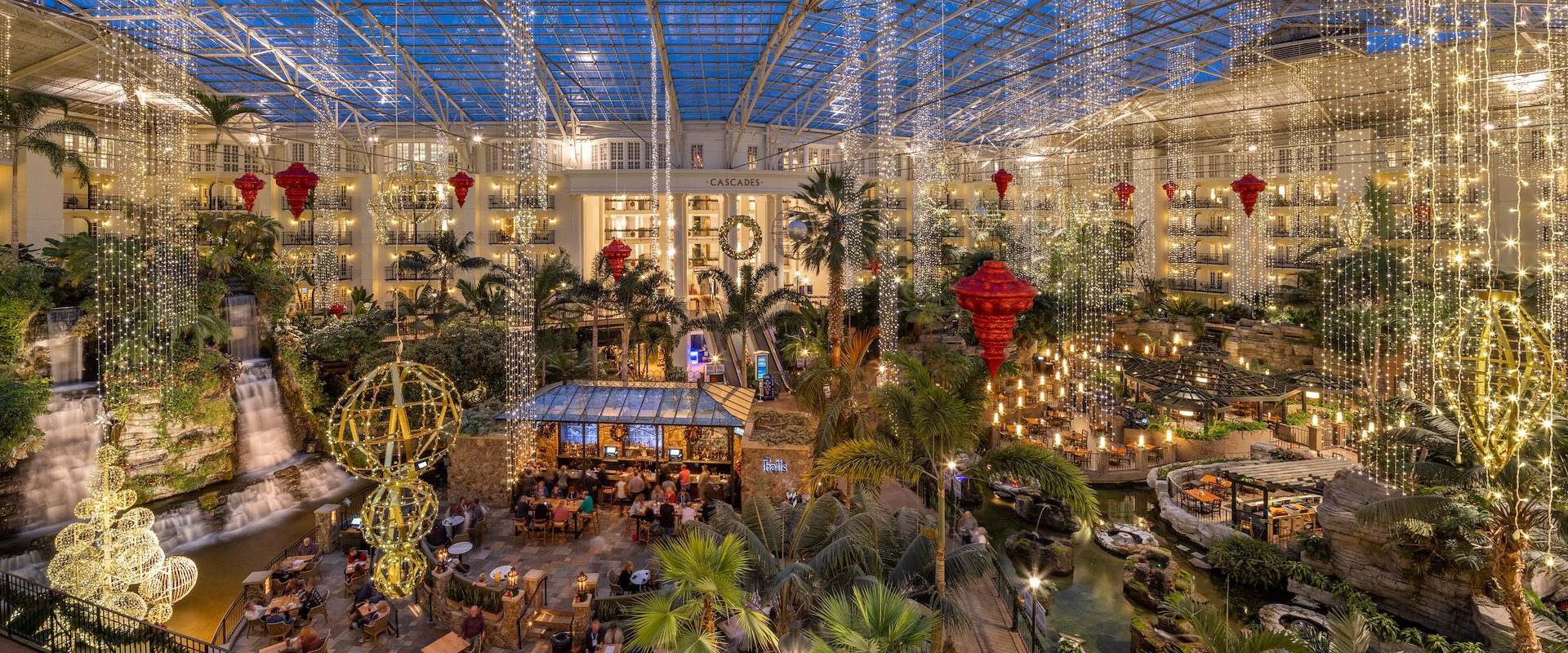 Christmas Hotel In Nashville Christmas At Gaylord Opryland