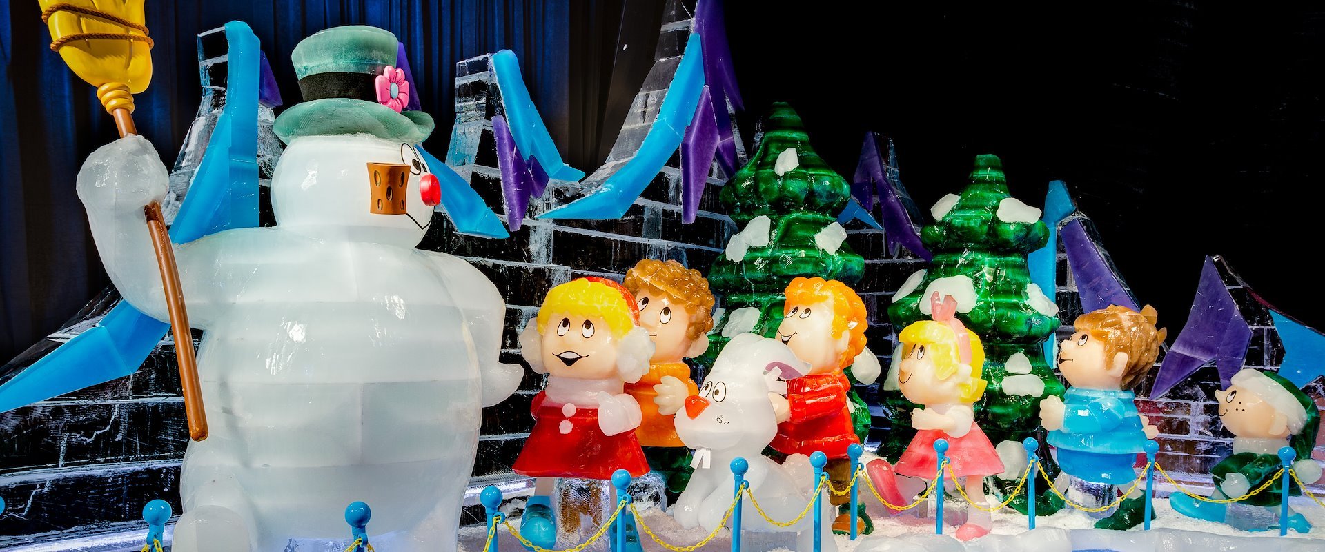 Tennessee Ice Sculptures | Christmas at Gaylord Opryland